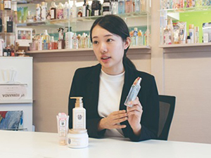 株式会社ＦＥＲＮＡＮＤＡ　ＪＡＰＡＮ 法人営業／残業平均15H以下／年休124日以上／土日祝休み