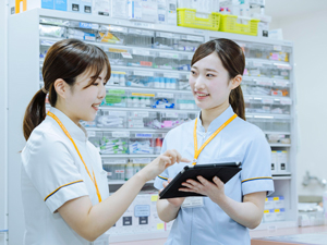 株式会社なの花中部（なの花薬局） 薬局の事務スタッフ（未経験OK／基本定時退社可／転勤なし）