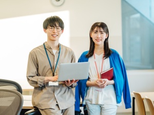 コクヨアンドパートナーズ株式会社(コクヨグループ) 大手企業のFM業務／月給30万円以上／大手町駅直結