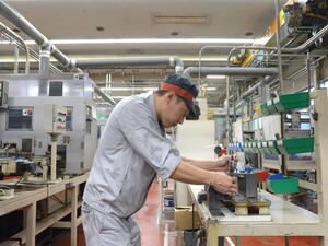 マイクロテクノ株式会社 自動車部品の製造オペレーター／年休141日／賞与4.35ヶ月