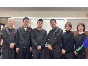 有限会社日本プレス金型 機械オペレーター／未経験歓迎／面接1回／年休122日