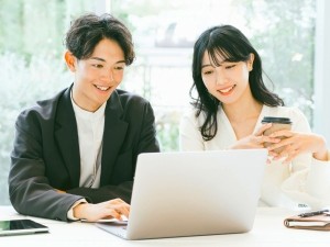 株式会社ワンダーシェアーソフトウェア グラフィックデザイナー／年収600万円～／年休125日～
