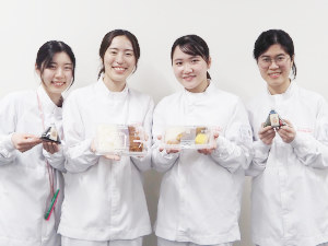 株式会社武蔵野（東海工場） コンビニおにぎりなどの製造管理／年休120日／賞与5.2カ月