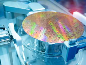 KMT株式会社(長崎オフィス) 半導体装置エンジニア（保守・メンテ）／年休185日／3勤3休