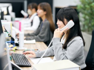 明鏡管理サービス株式会社(グループ会社／キュービクルメンテ協会) 事務アシスタント／未経験可／長期的に働ける／充実の研修あり