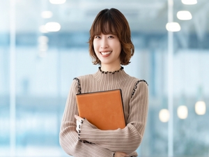 株式会社Ｃｏｎｔｅｎｔｓ　Ｌａｂ．Ｂｌｕｅ　ＴＯＫＹＯ WEB漫画会社の経理／最大10連休可／リモート有／残業少なめ