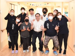 株式会社グリップ 介護スタッフ／未経験歓迎／面接1回のみ／賞与年4回／定時退社