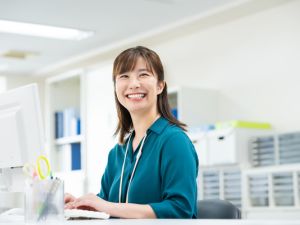 ランスタッド株式会社 保険会社の事務・年休120日・未経験可・月給25万円～／SV