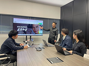 エーイーシー株式会社 web広告運用／土日祝休／フレックス／月残業5h／住宅手当