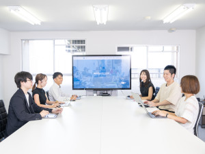 株式会社メイツ 人事総務（マネージャー候補）／年休125日／残業月平均15h