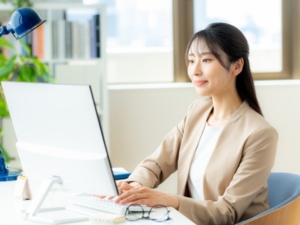 アルプスアルパイン株式会社【プライム市場】 人事アシスタント／週2在宅OK／フレックスタイム制／上場企業