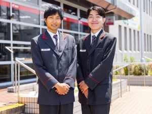 株式会社かんぽ生命保険【プライム市場】(日本郵政グループ) 地域密着型保険コンサルタント／年休120日以上／近畿募集