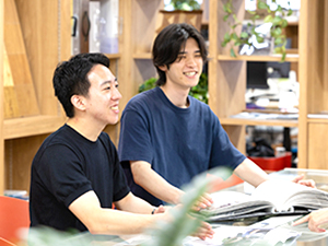オフィスコム株式会社(PLUSグループ) 内装設計・インテリアデザイナー／年休125日／定着率100％