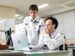 株式会社中央製作所【名証メイン市場上場】 技術職／未経験歓迎／残業月7h／賞与4.4カ月／年休124日