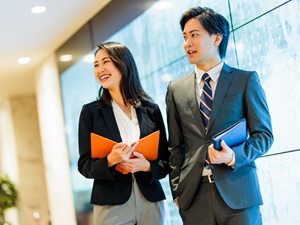 西東京ケミックス株式会社 法人営業／未経験歓迎／賞与5.08カ月分／海外出張あり