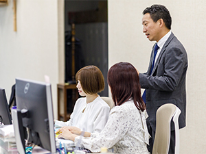 株式会社ハイファイフーズ 未経験歓迎の営業事務／年休120日以上／土日祝休み／服装自由