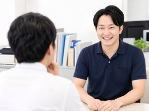 ジーエフホールディングス株式会社(GFグループ) 人事・労務／年休120日以上／駅徒歩3分／業界経験不問