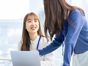 株式会社フロンティアライフパートナーズ 営業サポート／未経験歓迎／月給28万円～／5連休以上取得OK