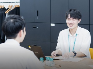 ナカライテスク株式会社 経理／未経験歓迎／20代活躍中／賞与5カ月超／年休126日