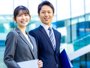 株式会社ＵＡＣＪアルミセンター DX推進・企画／月給25万円以上／年休121日／経験不問