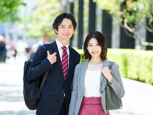 キャリアリンク株式会社【プライム市場】 関西募集／総合職（案内・営業）／未経験で月給33万円以上