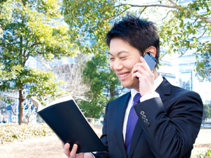 ハイクラスドリンク株式会社 自動販売機の企画営業／土日休み／月給30万円～35万円