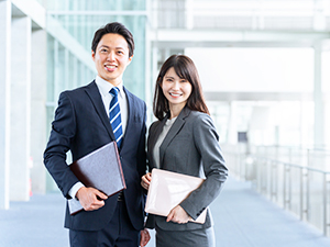 リーテック株式会社(リートングループ) 販売営業／未経験歓迎／年休124日／月平均残業20時間以下