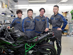 有限会社カワサキ沼津販売 自動車整備士／二級自動車整備士資格必須／創業50年以上