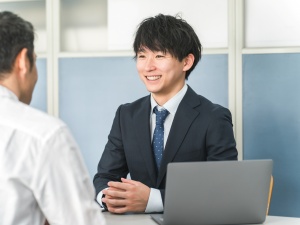 株式会社ＧＬＷ 自動車開発を支える法人営業／フルフレックス／土日祝休み