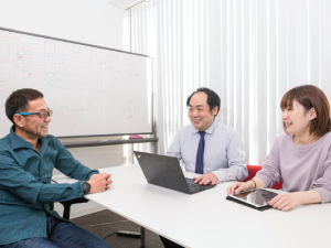 株式会社アールラーニング【R-learning】 ITエンジニア／人間力と技術力を兼ね備えたITお助け隊