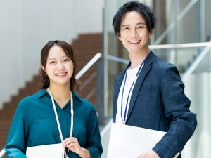 ｌｏｏｋｉｎｇ　ｕｐ株式会社 カスタマーサクセス／先輩全員が未経験スタート！年休125日
