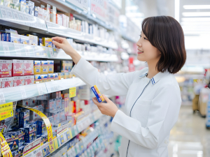 エバグリーン廣甚株式会社（Evergreen／エバグリーン） ドラッグストアの店舗スタッフ／18時退社／完休2日／転勤なし