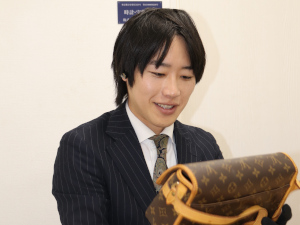 株式会社Ｌｉｂｅｒａ　Ｖａｌｕｅ 買取営業／月給32.5万円～／残業少／ほぼ毎日定時退社