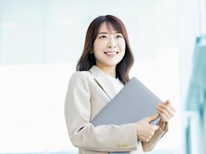 三井住友信託銀行株式会社 資産運用アドバイザー／17時台終業も可／有給取得を推進！