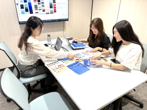 株式会社いづみ企画 生産部／貿易事務／未経験歓迎／年間休129日／語学力を活かす
