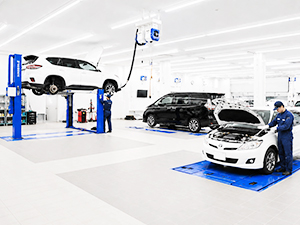 株式会社ネクステージ【プライム市場】 自動車整備士／働きやすい整備環境／実質年休125日／空調完備