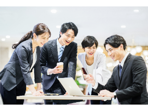 日本キャリアグループ株式会社 人材営業／未経験歓迎／年休130日／残業月10h以下