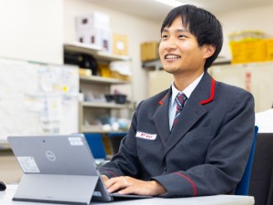 株式会社かんぽ生命保険【プライム市場】(日本郵政グループ) 地域密着型保険コンサルタント／完全週休2日／東海募集