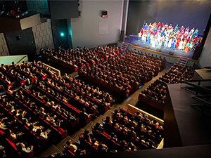株式会社ｔｖｋコミュニケーションズ(テレビ神奈川（tvk）グループ) ホール運営・舞台技術スタッフ／年休120日以上／賞与年2回
