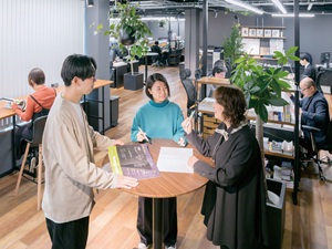 株式会社ＣＲＯＳＳ　ＬＩＮＫ(ミックグループ) デザイン広告のプロデューサー兼ディレクター募集／経験者歓迎