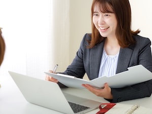 三井住友信託銀行株式会社 資産運用アドバイザー／新規開拓なし／土日祝休／子育て世代活躍