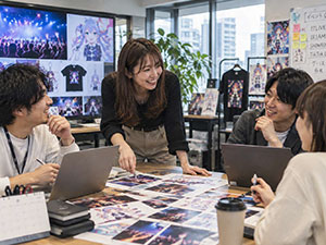 株式会社NeXT VTuber・ライバー向け企画営業／未経験歓迎／年休127日