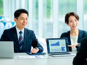株式会社ヤマエンタープライズ 法人営業／未経験入社の年収例600万円／大手と取引／賞与4回