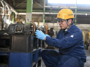 戸松冶金株式会社 設備保全／業界トップシェア／残業平均月7h／賞与実績7カ月分