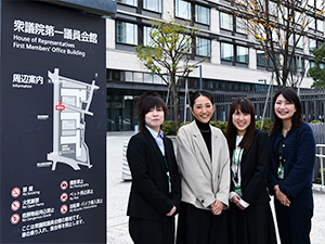 株式会社吉香(株式会社ウィザスグループ) 国の重要施設内で働く／総務アシスタント・会議室担当／土日祝休