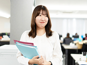 タクトホーム株式会社(飯田グループホールディングス) 事務スタッフ／未経験OK／年休120日／ほぼ毎日18時退社