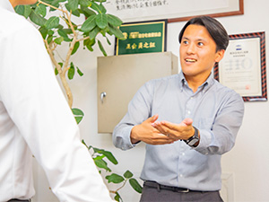 株式会社アーキセプト 不動産の仕入れ営業／月給35万円～／賞与4カ月分／水日祝休み